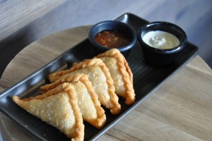 Curry Puffs (4 PCS)